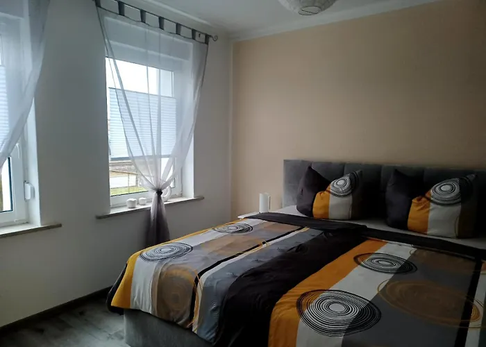 Julie * فايسفاسر